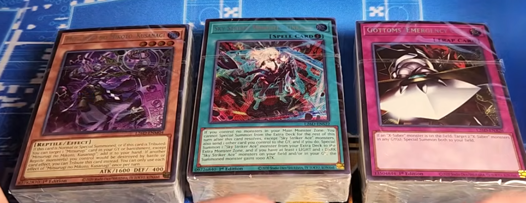 Tiga deck box Legendary Modern Decks 2026: Sky Strikers, X-Sabers, dan Mitsurugi
